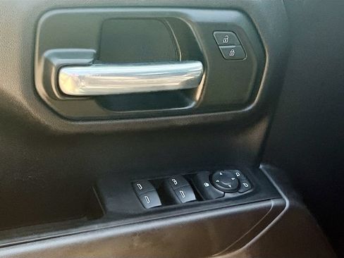 Used 2024 Chevrolet Silverado 1500 Custom Trail Boss AWD/4WD image 17