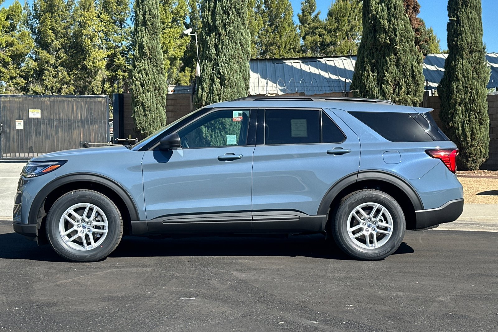 New 2027 Ford Explorer Active w/ Active Comfort Package RWD image 7