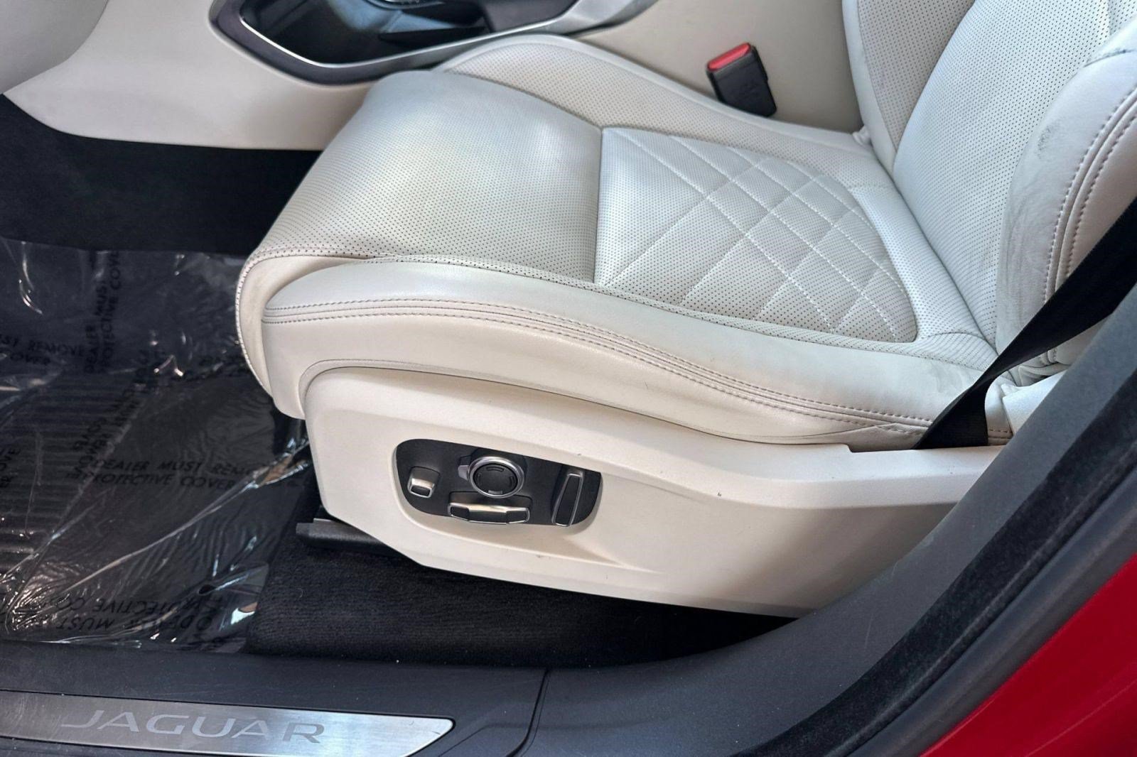 Used 2022 Jaguar F-PACE S AWD/4WD image 13