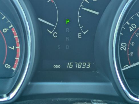 Used 2012 Toyota Highlander FWD w/ Cold Weather Pkg image 22