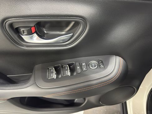 Used 2025 Honda HR-V Sport image 31