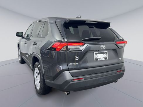 Used 2025 Toyota RAV4 LE AWD/4WD image 4