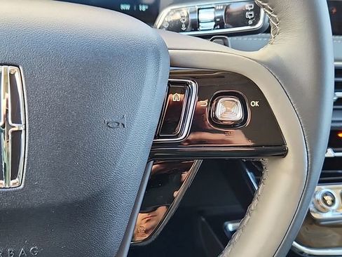 New 2025 Lincoln Corsair Grand Touring w/ Jet Appearance Package image 18