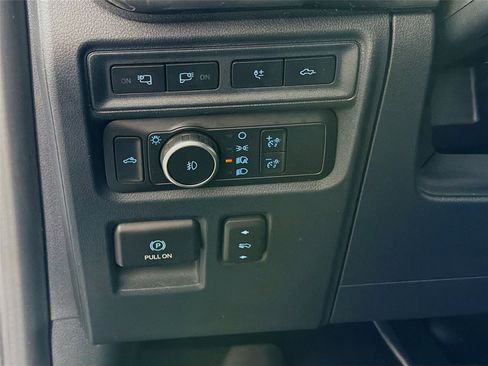 Used 2022 Ford F150 XLT w/ Equipment Group 302A High image 10