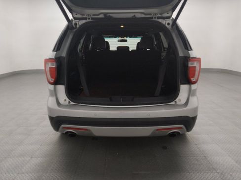 Used 2017 Ford Explorer Limited FWD image 29