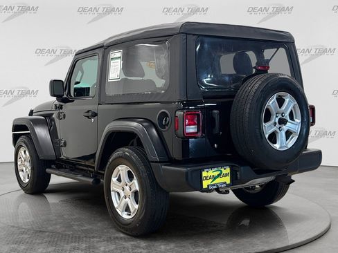 Used 2023 Jeep Wrangler Sport AWD/4WD image 6