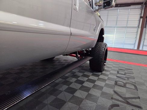 Used 2015 Ford F250 Lariat w/ Lariat Ultimate Package image 34