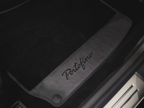 Used 2019 Ferrari Portofino image 39