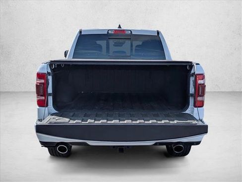 Used 2022 RAM 1500 Laramie AWD/4WD image 6
