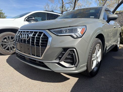 Used 2020 Audi Q3 2.0T Premium Plus w/ Premium Plus Package image 14