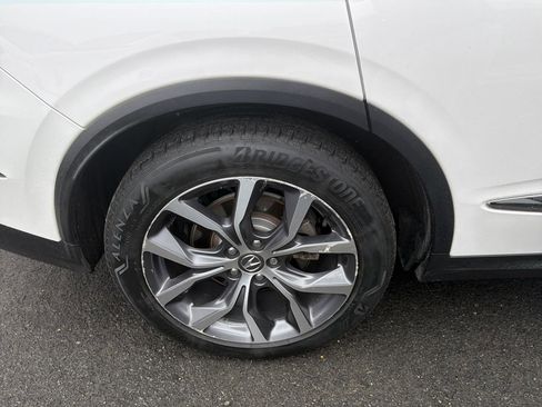 Used 2023 Acura MDX SH-AWD w/ Technology Package image 5