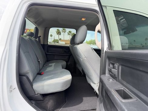 Used 2018 RAM 2500 Tradesman w/ Chrome Appearance Group image 23