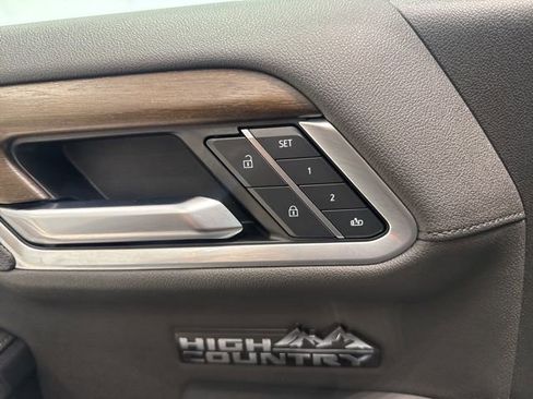 Certified 2025 Chevrolet Silverado 1500 High Country image 22