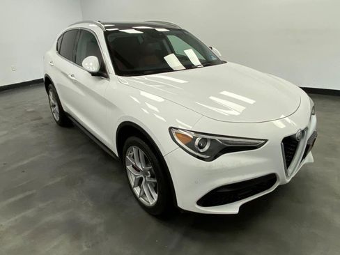 Used 2019 Alfa Romeo Stelvio Ti image 8