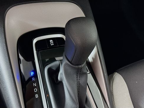 Used 2025 Toyota Corolla LE w/ Convenience Package image 23