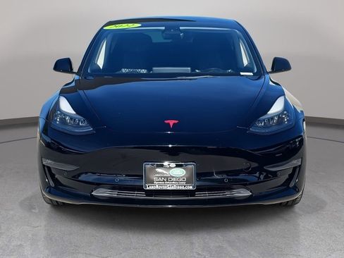 Used 2022 Tesla Model 3 Performance image 3