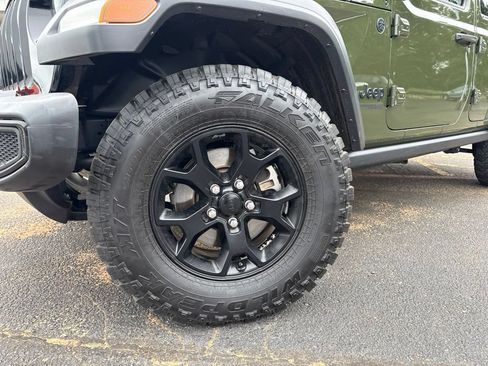 Used 2021 Jeep Wrangler Unlimited Sport AWD/4WD image 2