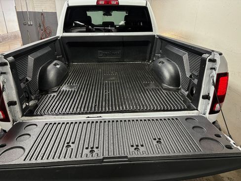 Used 2022 RAM 1500 Warlock AWD/4WD image 9