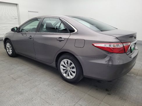 Used 2017 Toyota Camry LE FWD image 5