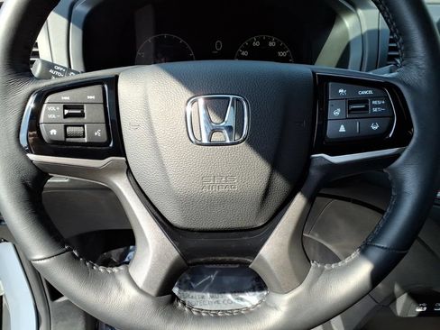 Certified 2025 Honda Odyssey Elite image 20