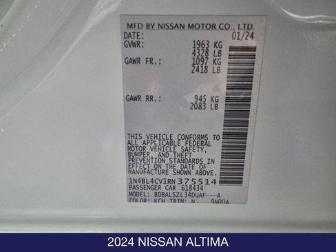 Used 2024 Nissan Altima 2.5 SR w/ SR Premium Package FWD image 30