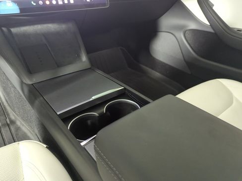 Used 2025 Tesla Model 3 Long Range RWD image 19