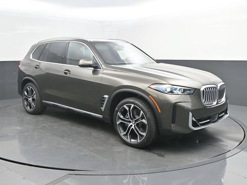 New 2026 BMW X5 xDrive40i AWD/4WD image 9