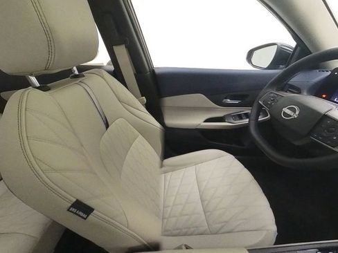 New 2026 Nissan Sentra SL w/ Floor Mat Package FWD image 32