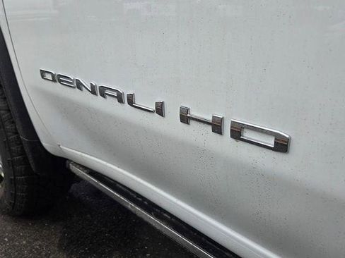New 2026 GMC Sierra 3500 Denali w/ Denali Reserve Package AWD/4WD image 7
