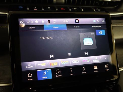Used 2023 Jeep Grand Cherokee 4WD 4xe image 32