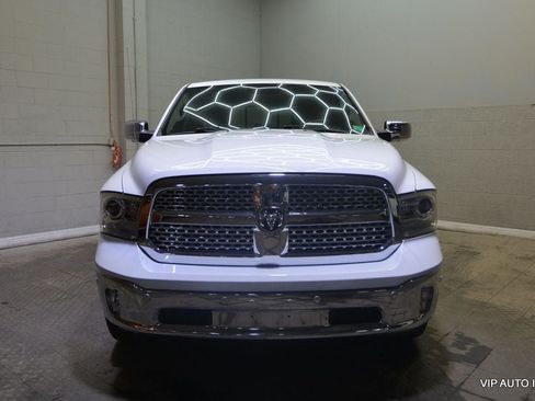 Used 2018 RAM 1500 Laramie w/ Convenience Group AWD/4WD image 5