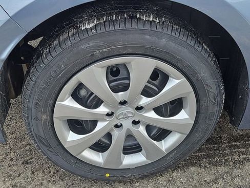 Used 2023 Toyota Corolla LE image 9