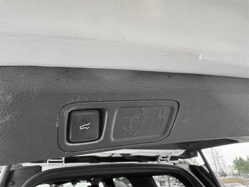 Used 2019 Ford Expedition XLT w/ Equipment Group 202A image 10