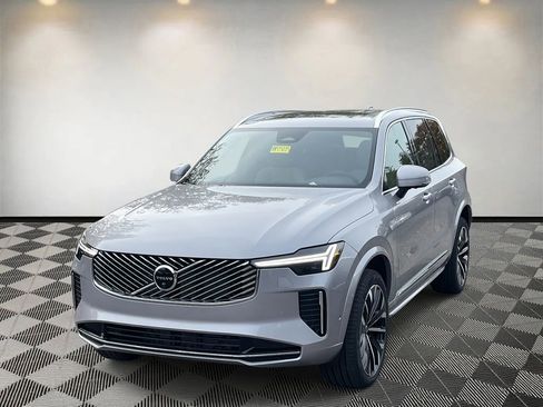 New 2026 Volvo XC90 B6 Plus image 7