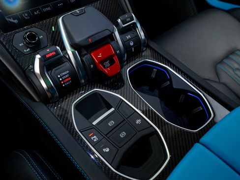 Used 2023 Lamborghini Urus Performante image 44