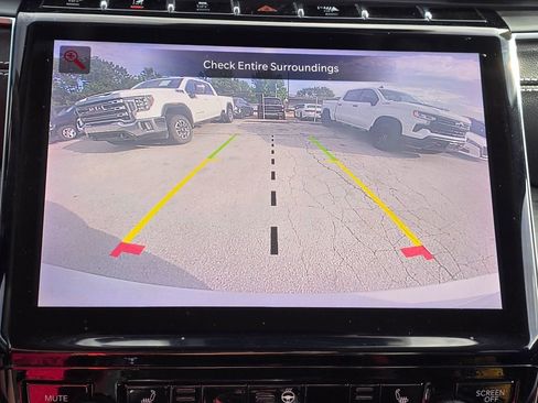 Used 2023 Jeep Grand Cherokee Limited w/ MOPAR Finishing Package AWD/4WD image 17