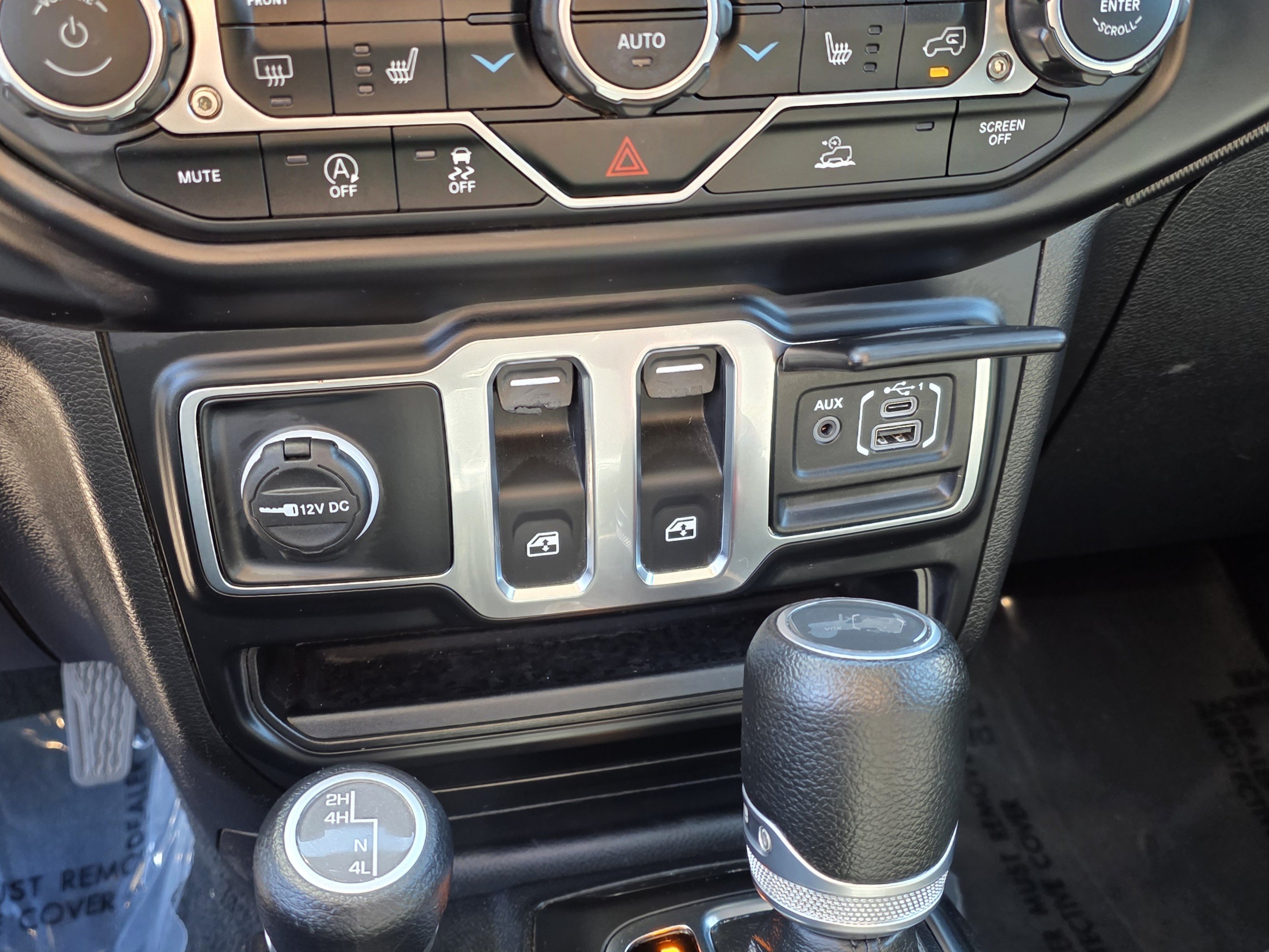 Used 2022 Jeep Wrangler Sport AWD/4WD image 18
