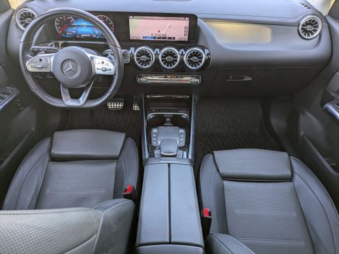 Certified 2022 Mercedes-Benz GLA 35 AMG 4MATIC image 2