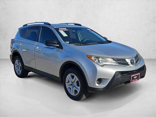 Used 2015 Toyota RAV4 LE FWD image 3