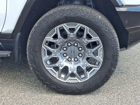 Used 2025 GMC Hummer EV 3X AWD/4WD image 28