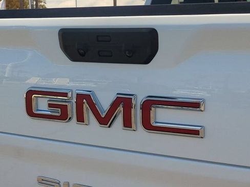 New 2026 GMC Sierra 1500 AT4 w/ AT4 Premium Package AWD/4WD image 32