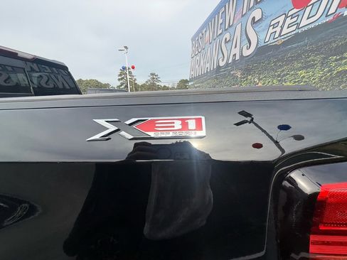 Used 2025 GMC Sierra 1500 SLT w/ SLT Premium Plus Package image 10