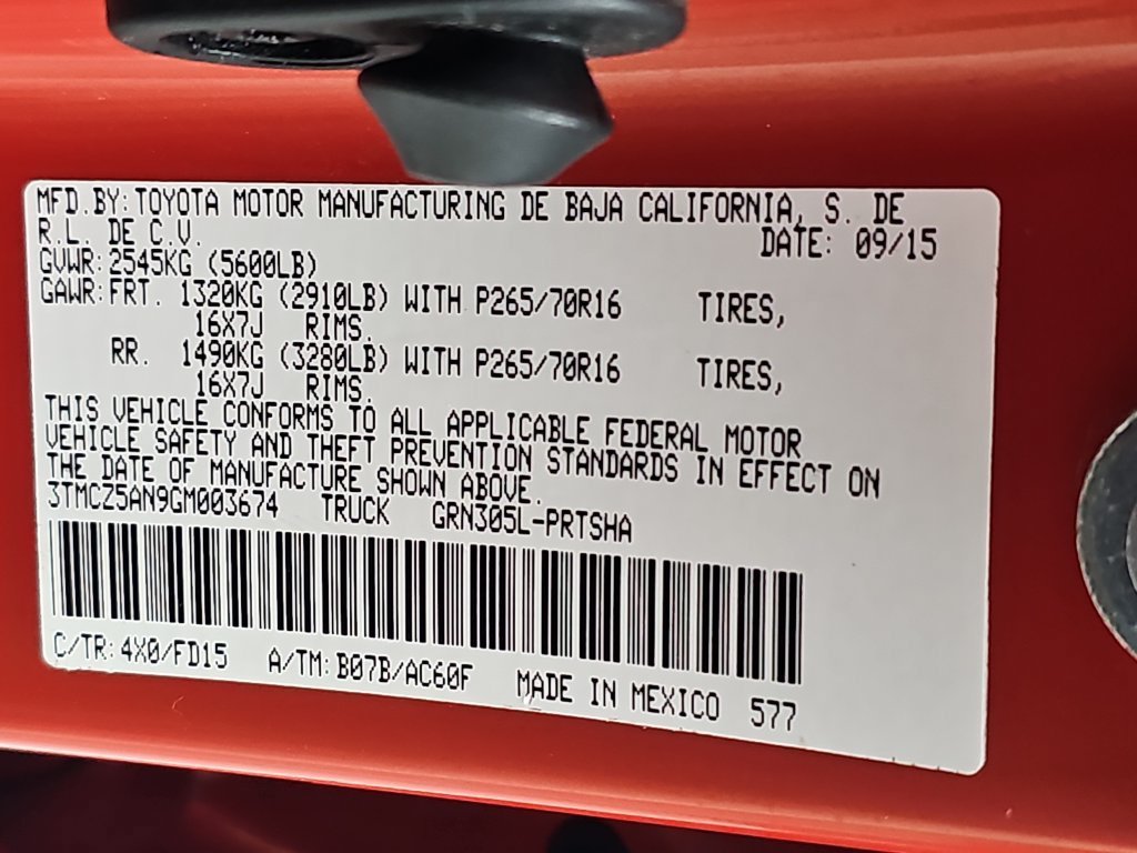 Used 2016 Toyota Tacoma TRD Off-Road w/ Towing Package AWD/4WD image 36