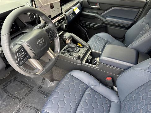 New 2026 Toyota 4Runner 4WD image 9