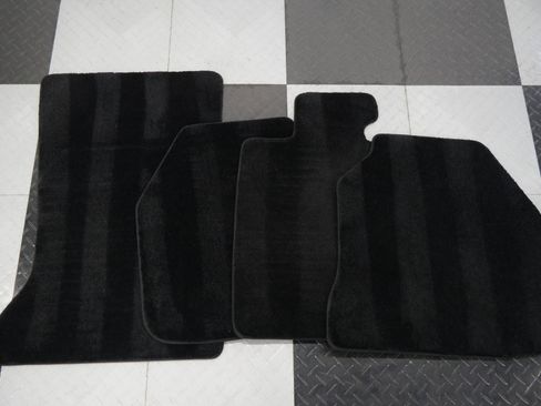 Used 2013 Rolls-Royce Ghost image 32