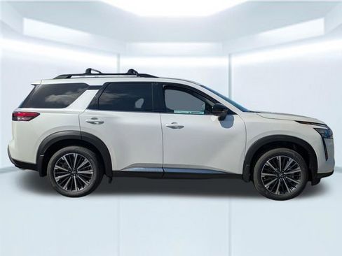 New 2026 Nissan Pathfinder Platinum image 7
