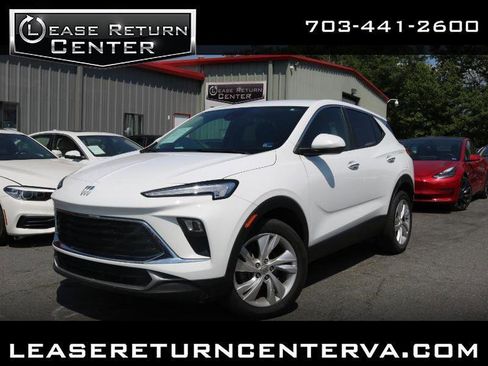 Used 2024 Buick Encore GX Preferred FWD image 1