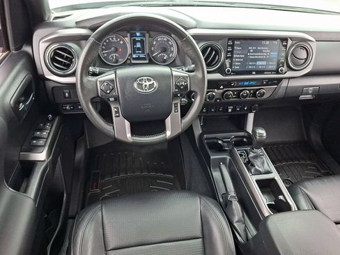 Used 2023 Toyota Tacoma TRD Off-Road w/ TRD Premium Off Road Package AWD/4WD image 11