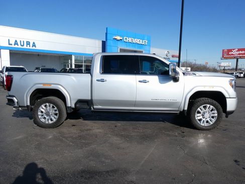 Certified 2022 GMC Sierra 2500 Denali image 3