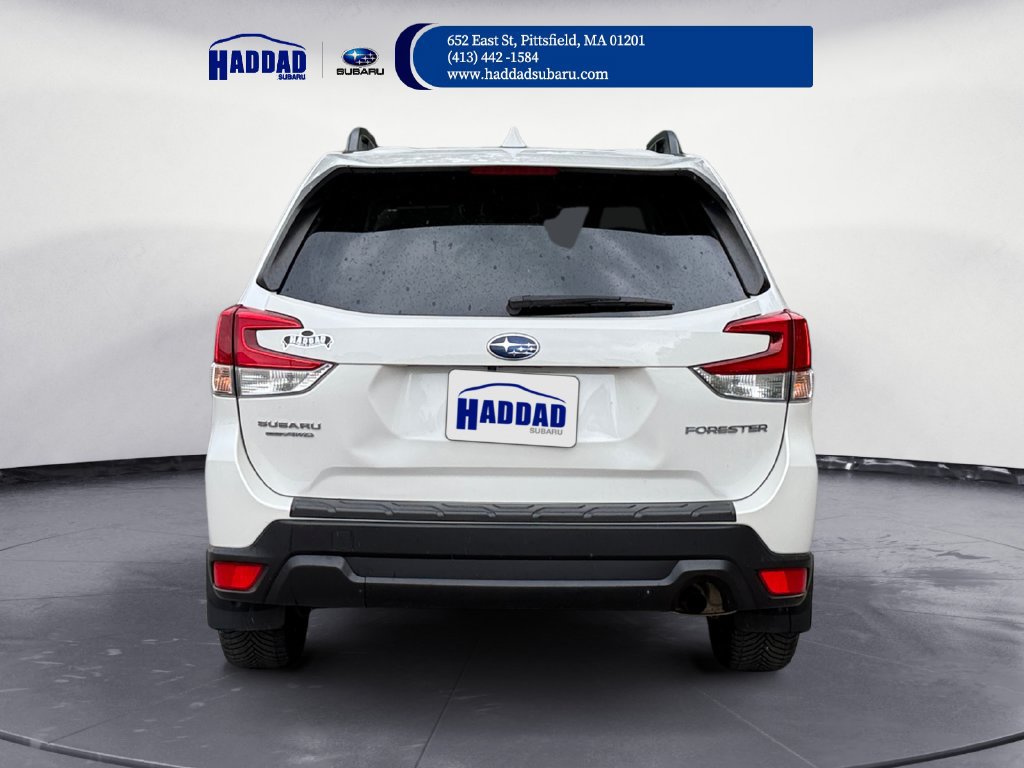 Used 2021 Subaru Forester Premium AWD/4WD image 4